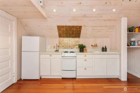 Kitchen - 2029 Walnut St, Everett, WA 98201 photo 3 of 5