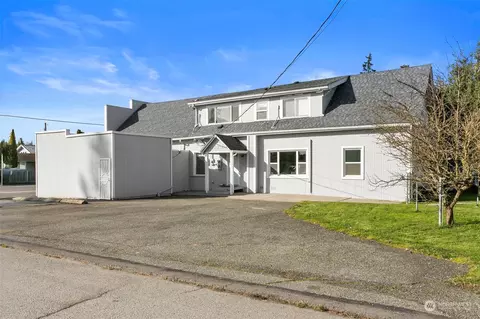 Exterior - 2029 Walnut St, Everett, WA 98201 photo 2 of 7