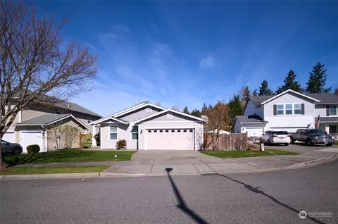 23416 SE 262nd St, Maple Valley, WA 98038