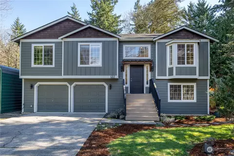 1317 205th Ave E, Lake Tapps, WA 98391