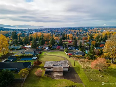 2400 Crestline Dr, Bellingham, WA 98229