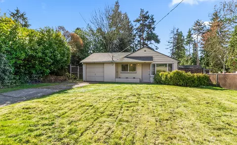 5018 212th St SW, Mountlake Terrace, WA 98043