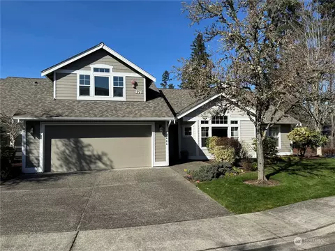 22484 SE Highland Ter, Issaquah, WA 98029
