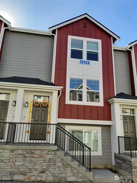12122 NE 193rd Ln #C, Bothell, WA 98011