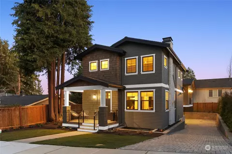 307 11th Pl, Kirkland, WA 98033
