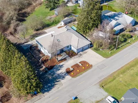509 10th Ave, Milton, WA 98354