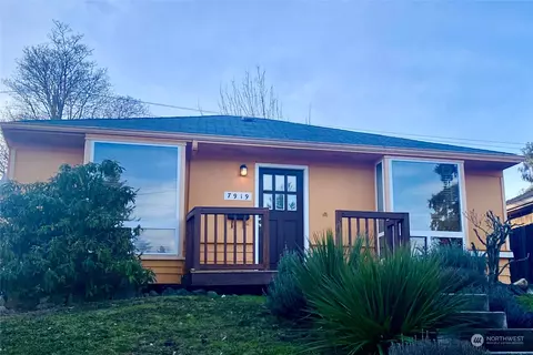 7919 32nd Ave SW, Seattle, WA 98126