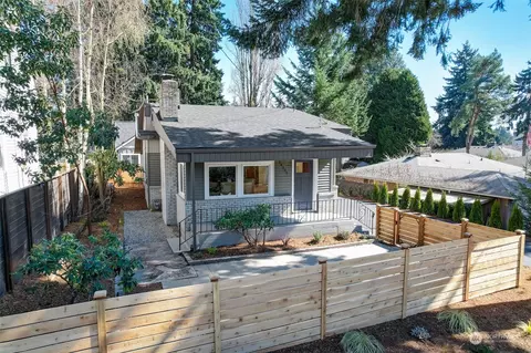 14330 Phinney Ave N, Seattle, WA 98133