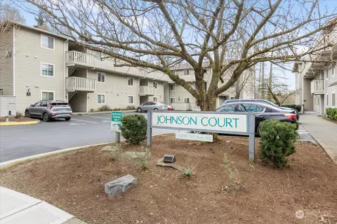 18200 73rd Ave NE #A209, Kenmore, WA 98028