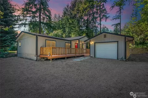 51 E Dunvegan Rd, Shelton, WA 98584