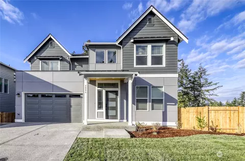1967 NW Rustling Fir Ln, Silverdale, WA 98383