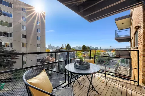 603 13th Ave E #4001, Seattle, WA 98102