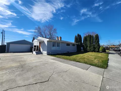 1023 W Bruce St, Moses Lake, WA 98837
