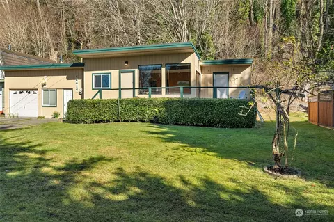12414 SW Bachelor Rd, Vashon, WA 98070