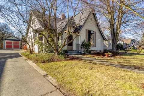 1328 Fairmont St, Walla Walla, WA 99362