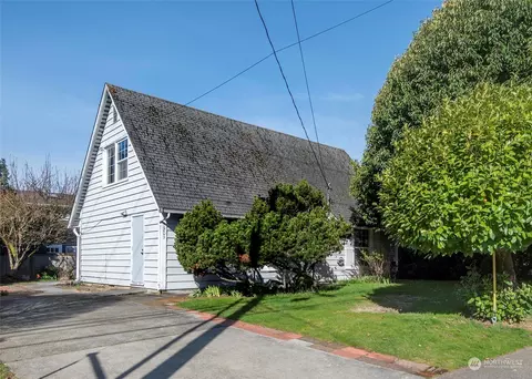 1203 6th St, Kirkland, WA 98033