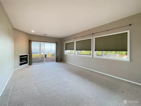Living - 30 Barberry Ln, Sequim, WA 98382 photo 2 of 2