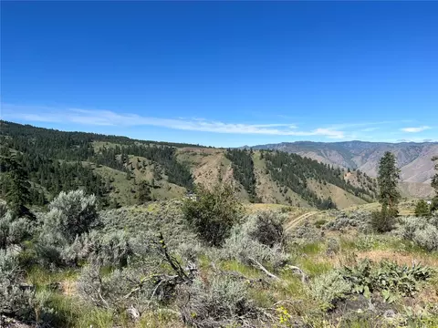 66 Coyote Ln, Orondo, WA 98843