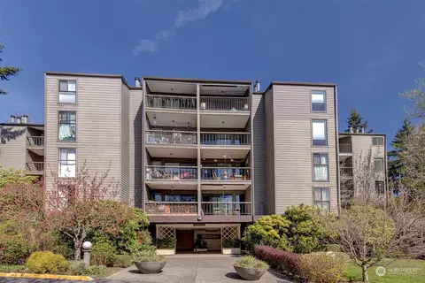 13820 NE 65th St #555, Redmond, WA 98052