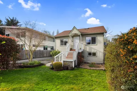 330 NW 89th St, Seattle, WA 98117