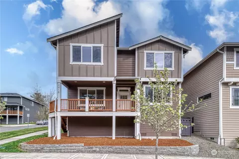 2418 Seringa Ave, Bremerton, WA 98310