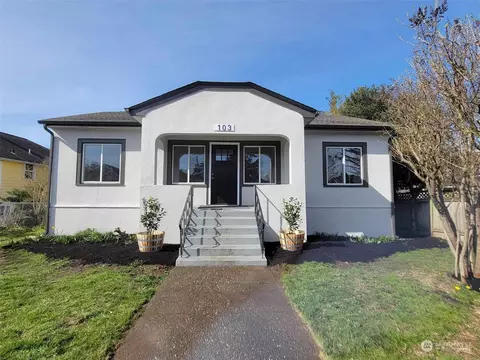 103 S 10th St, Mount Vernon, WA 98274