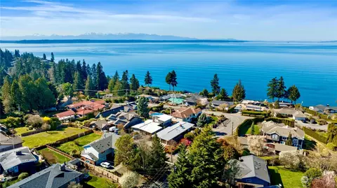7804 171st St SW, Edmonds, WA 98026