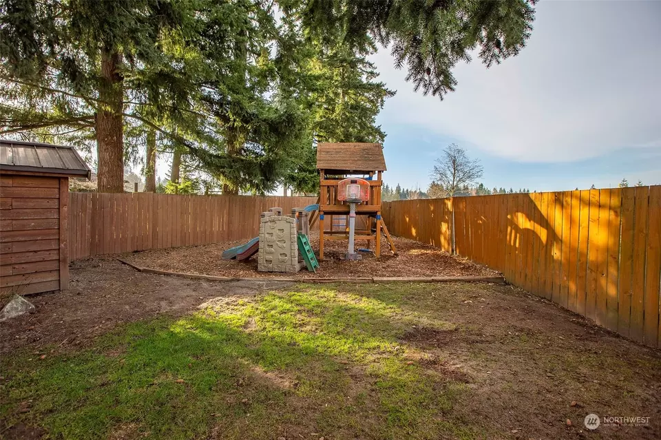 Exterior - 13420 22nd Ave SE, Mill Creek, WA 98012 photo 4 of 7