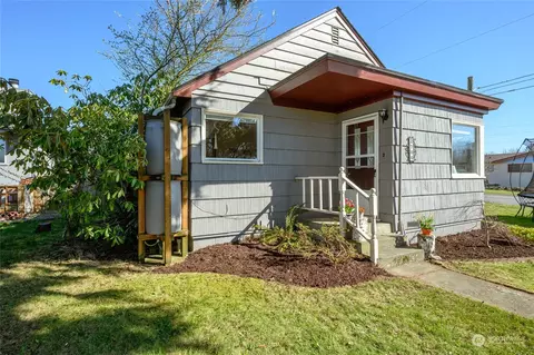 2700 Madrona St, Bellingham, WA 98225