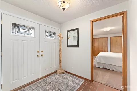 46913 SE 284th Ave, Enumclaw, WA 98022 photo 2