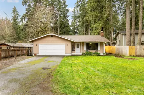 14108 NW Huckleberry Ln, Gig Harbor, WA 98329