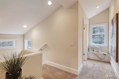 Entry Way - 200 30th Ave E, Seattle, WA 98112 photo 3 of 3