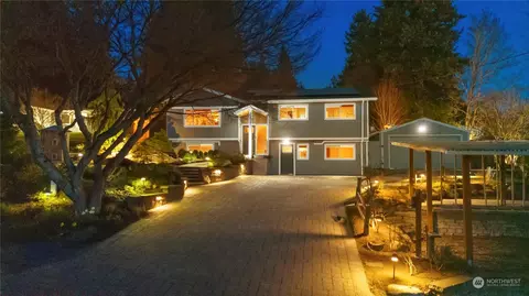 Exterior - 24301 7th Pl W, Bothell, WA 98021 photo 2 of 10