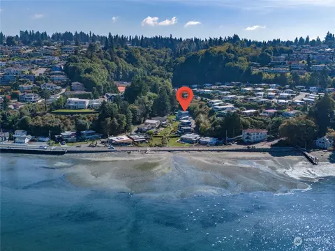 28857 Redondo Shores Dr S, Des Moines, WA 98198