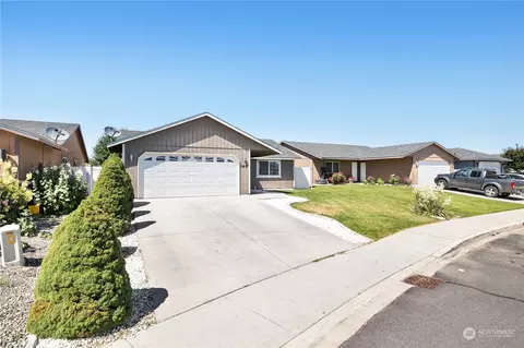 1165 E Gemstone St, Othello, WA 99344 photo 2