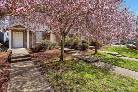 Exterior - 3429 Wetmore Ave, Everett, WA 98201 photo 9 of 11