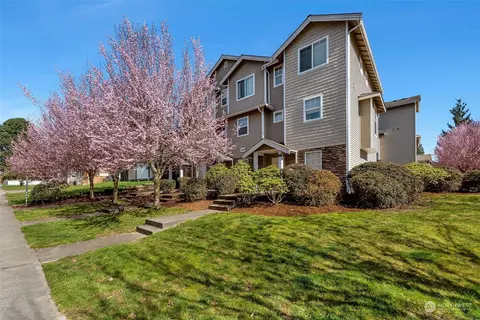 Exterior - 3429 Wetmore Ave, Everett, WA 98201 photo 6 of 11