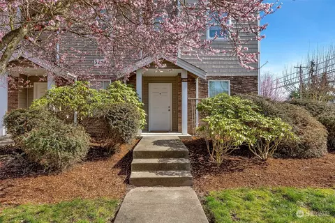 Exterior - 3429 Wetmore Ave, Everett, WA 98201 photo 7 of 11