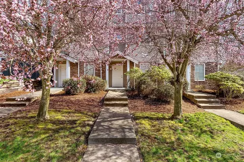 Exterior - 3429 Wetmore Ave, Everett, WA 98201 photo 8 of 11