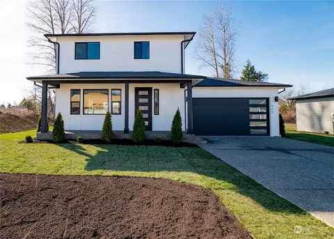 925 Crimson Ct, Nooksack, WA 98276