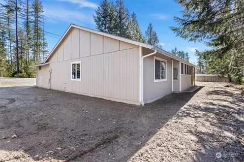 5631 E Grapeview Loop Rd, Allyn, WA 98524 photo 26