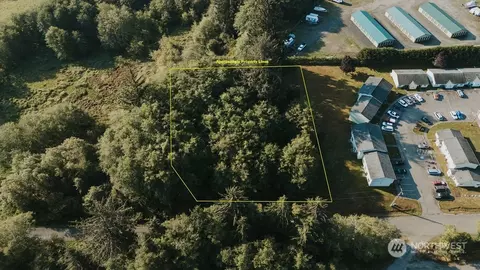 888 Weel Rd, Clallam Bay, WA 98326