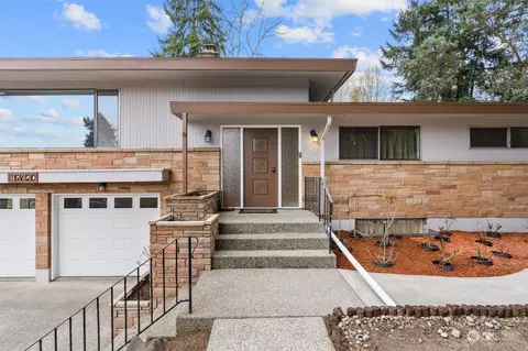 19620 1st Pl SW, Normandy Park, WA 98166