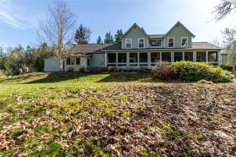4384 E Collins Rd, Port Orchard, WA 98366