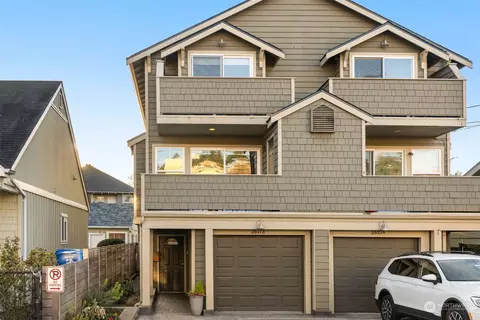 2621 Marine Ave SW #B, Seattle, WA 98116