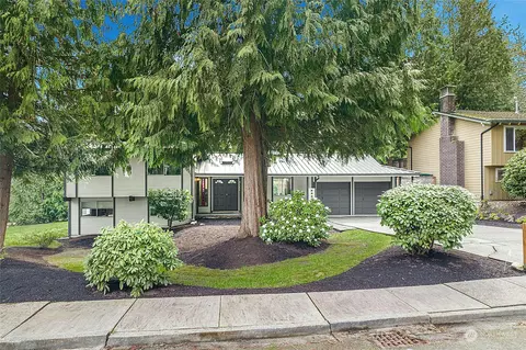 2000 166th Ave SE, Bellevue, WA 98008