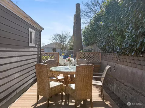 Exterior - 2819 17th St, Everett, WA 98201 photo 7 of 17