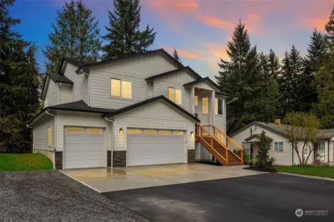 Exterior - 2413 74th St SE, Everett, WA 98203 photo 6 of 15