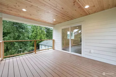 Exterior - 2413 74th St SE, Everett, WA 98203 photo 10 of 15