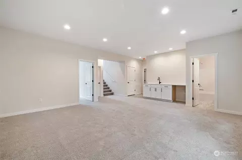 Living - 2413 74th St SE, Everett, WA 98203 photo 5 of 6